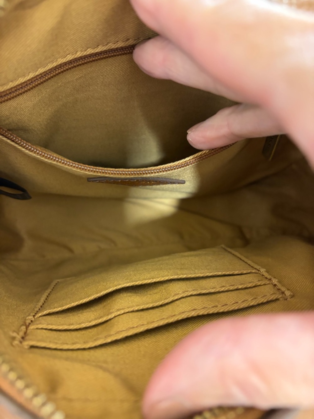 Fossil Tan Leather Crossbody Pouch - Picture 6 of 7